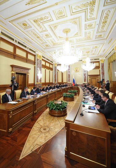 Dmitry Medvedev chairs Russian Government meeting