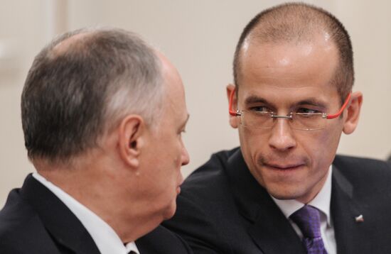 Vladimir Putin meets with Opora Rossii leadership