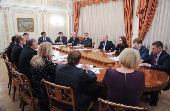 Vladimir Putin meets with Opora Rossii leadership