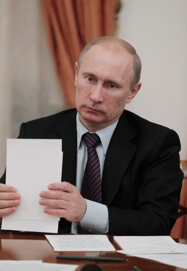 Vladimir Putin meets with Opora Rossii leadership