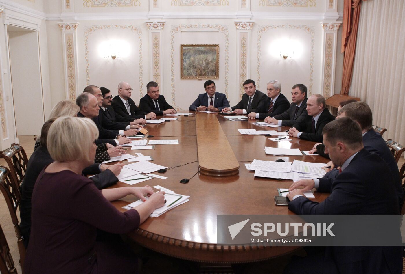 Vladimir Putin meets with Opora Rossii leadership