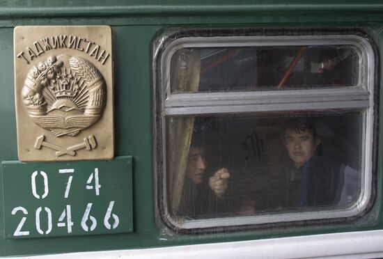 Trains from Central Asia arrive in Moscow