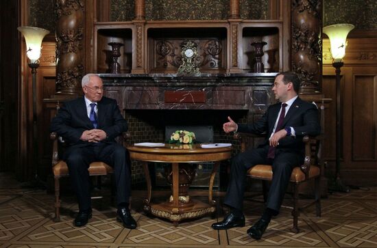 Dmitry Medvedev meets with Mykola Azarov