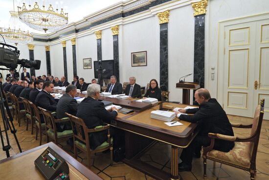 Vladimir Putin chairs meeting of ASI supervisory board