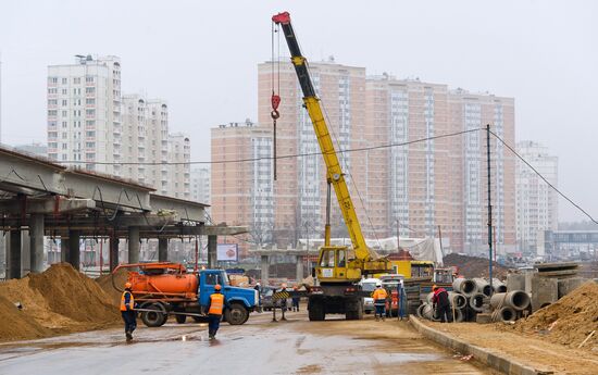 Sergei Sobyanin inspects reconstruction of Dmitrovskoye Highway