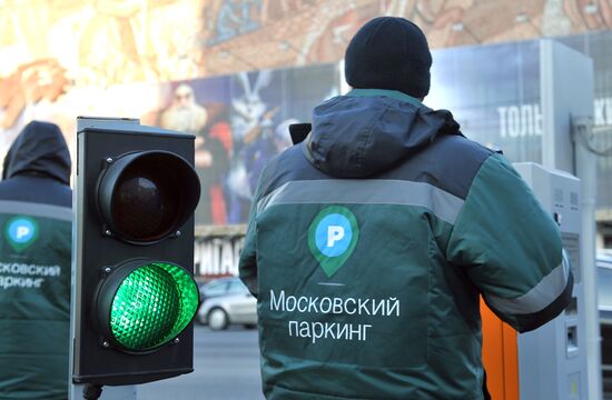Parking lot complex opened on Moscow's Novy Arbat Street