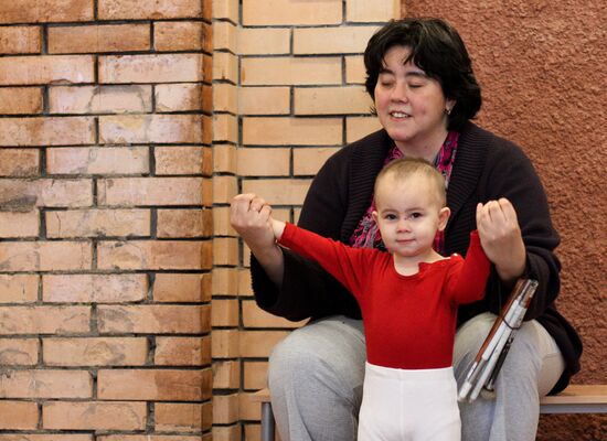 Life of visually impaired family in Moscow