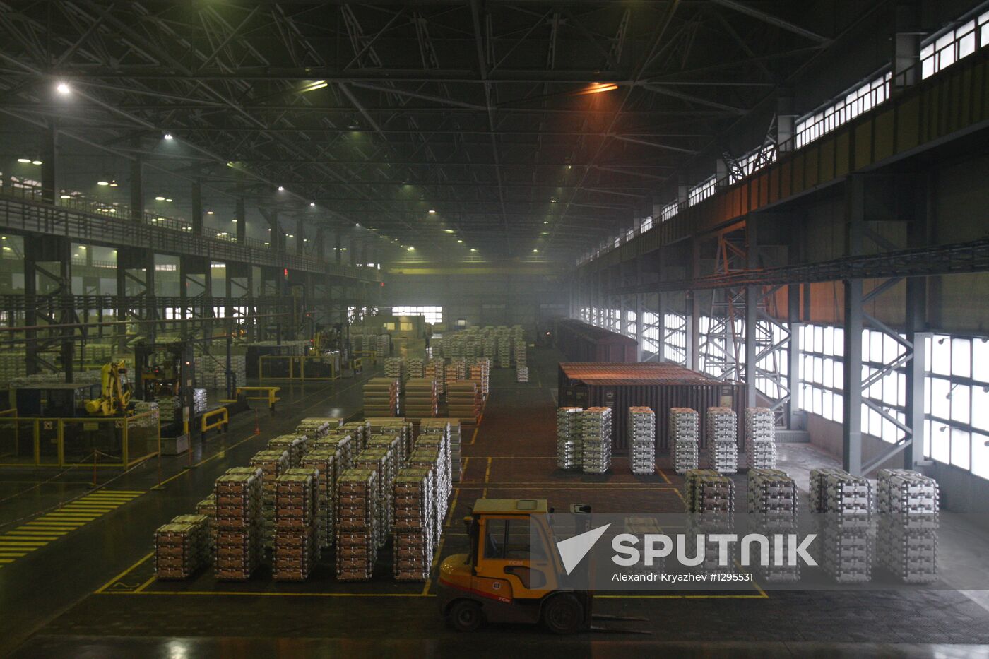 Aluminum production at RUSAL plants