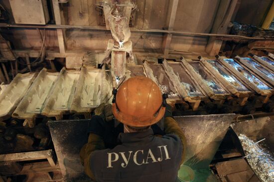 Aluminum production at RUSAL plants