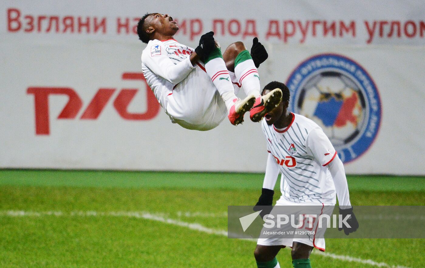 Lokomotiv's footballers Victor Obinna and Dame N'Doye