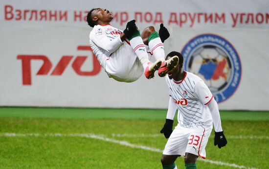 Lokomotiv's footballers Victor Obinna and Dame N'Doye