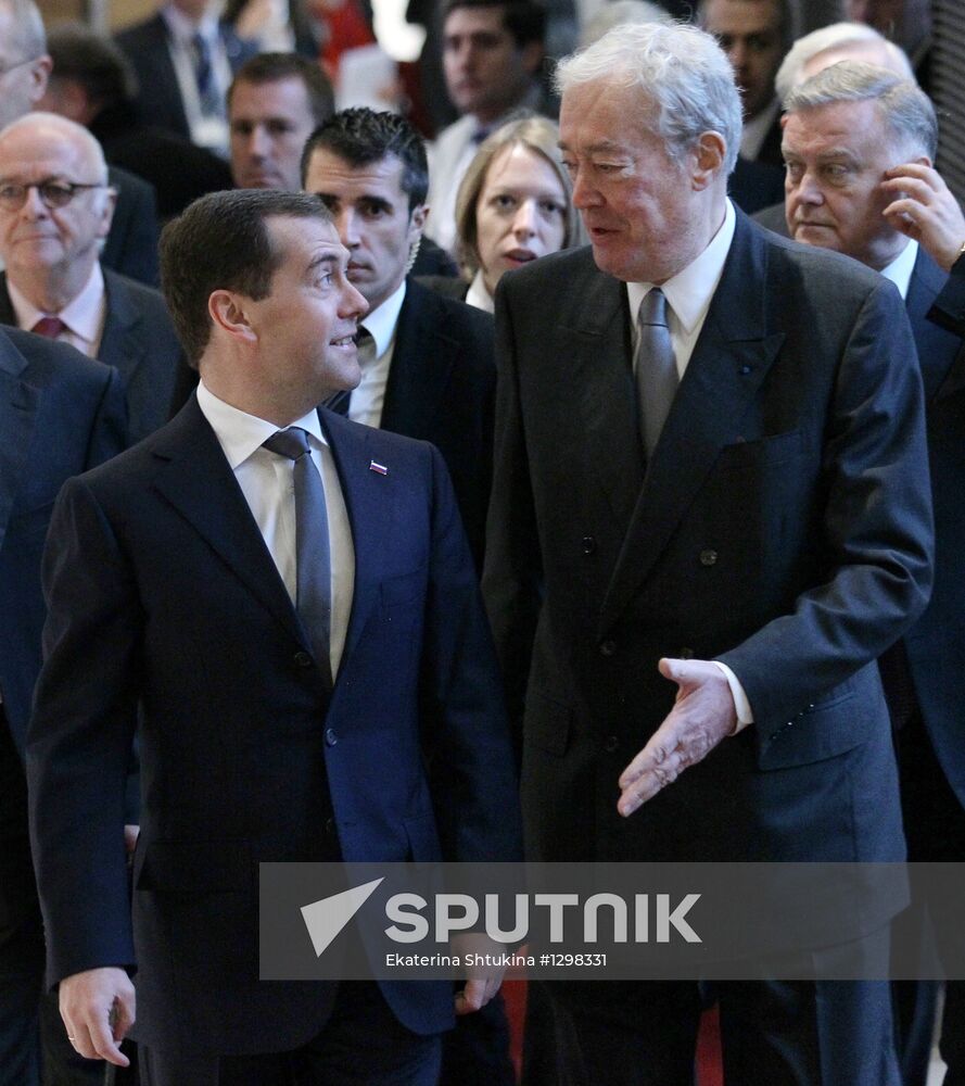 Dmitry Medvedev visits France