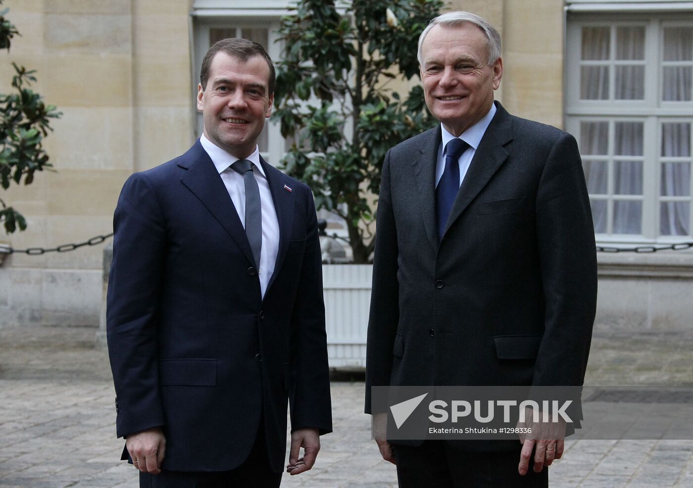 Dmitry Medvedev visits France