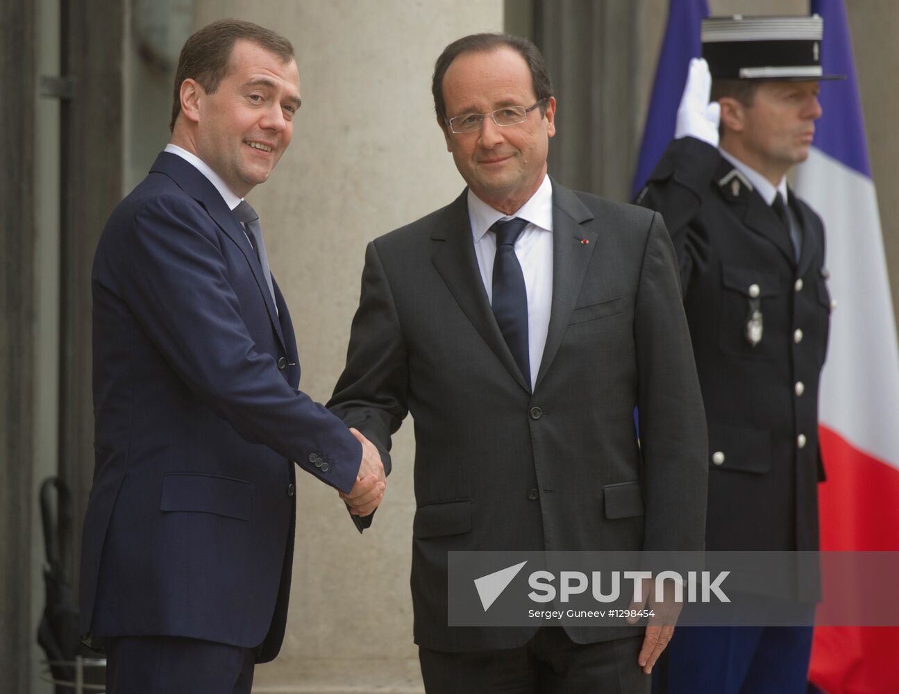 Dmitry Medvedev visits France