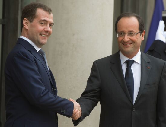 Dmitry Medvedev visits France