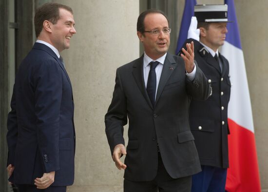 Dmitry Medvedev visits France
