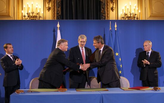 Dmitry Medvedev visits France