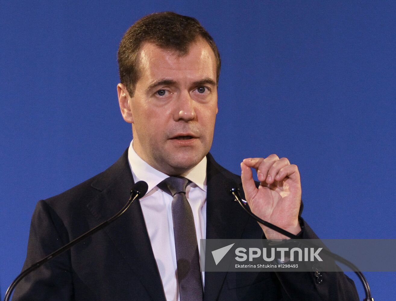Dmitry Medvedev visits France