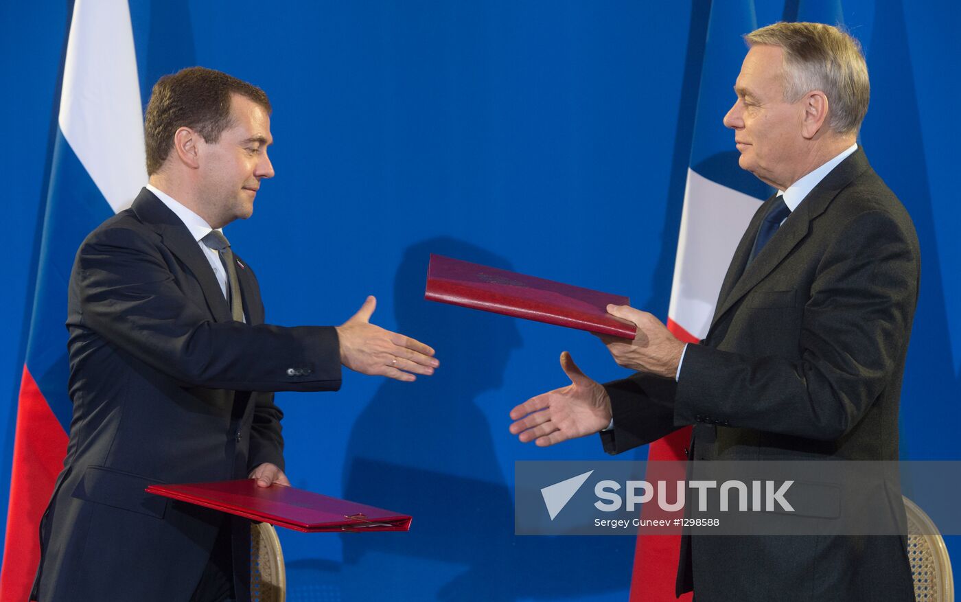 Dmitry Medvedev visits France