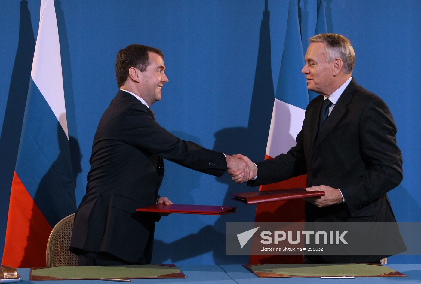 Dmitry Medvedev visits France