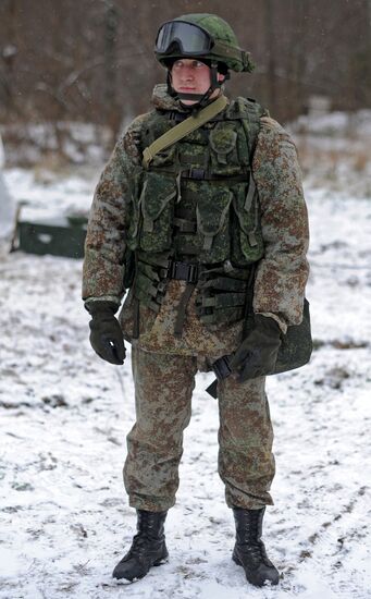 Russian Army troops get new battle suit