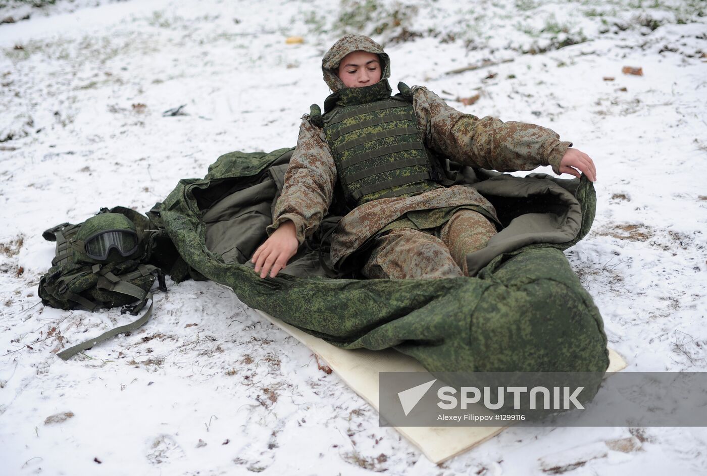 Russian Army troops get new battle suit