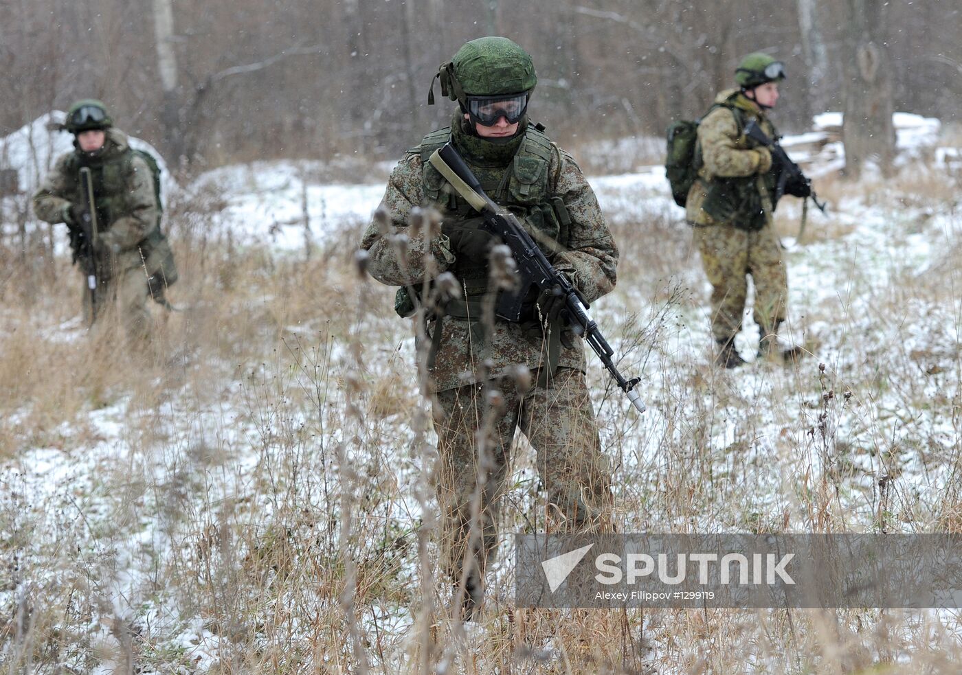 Russian Army troops get new battle suit