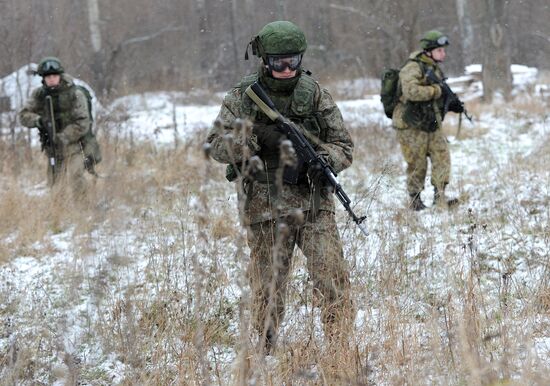 Russian Army troops get new battle suit