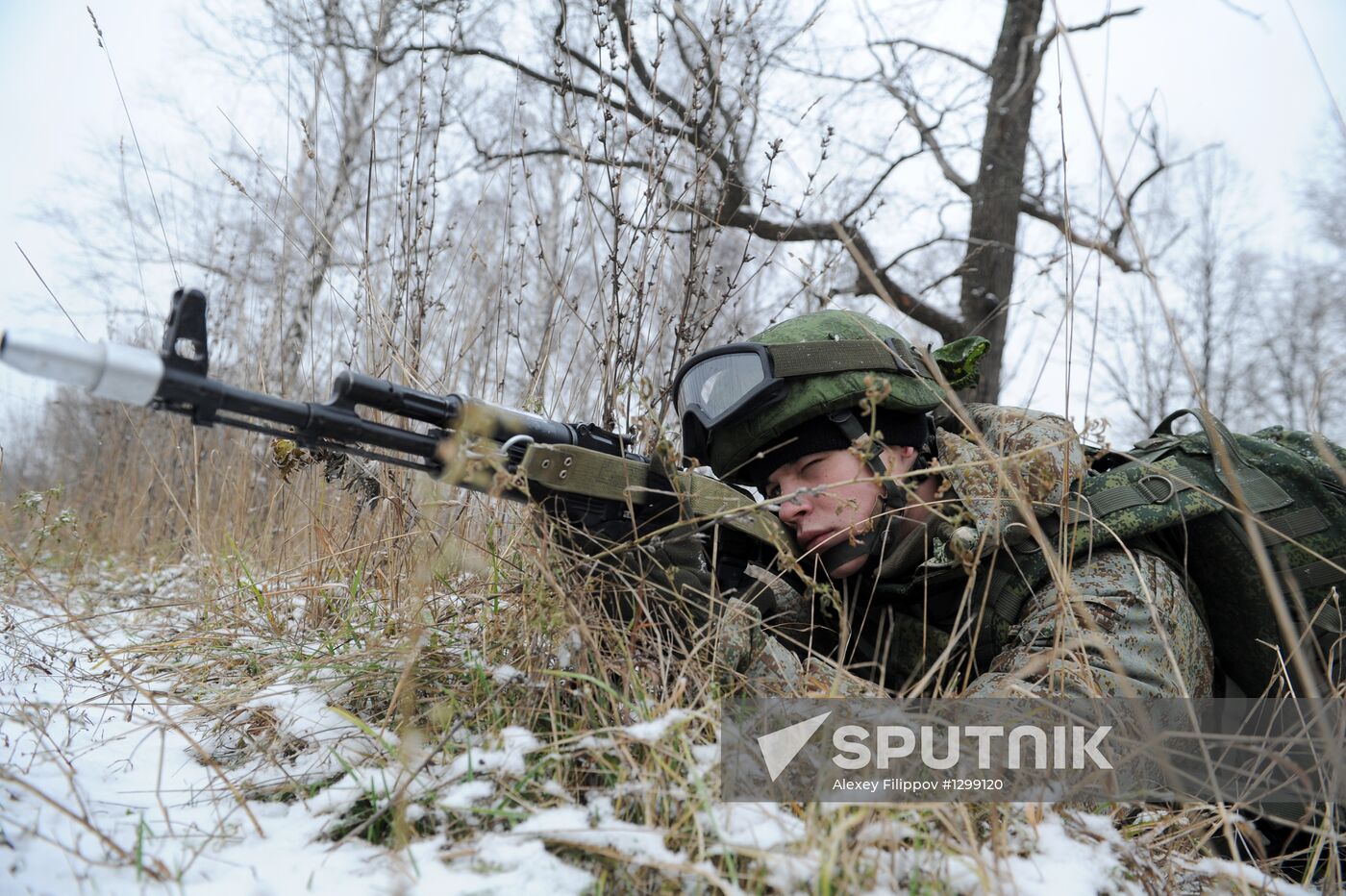 Russian Army troops get new battle suit