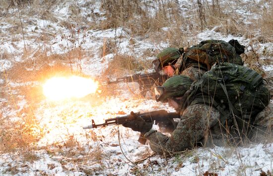 Russian Army troops get new battle suit