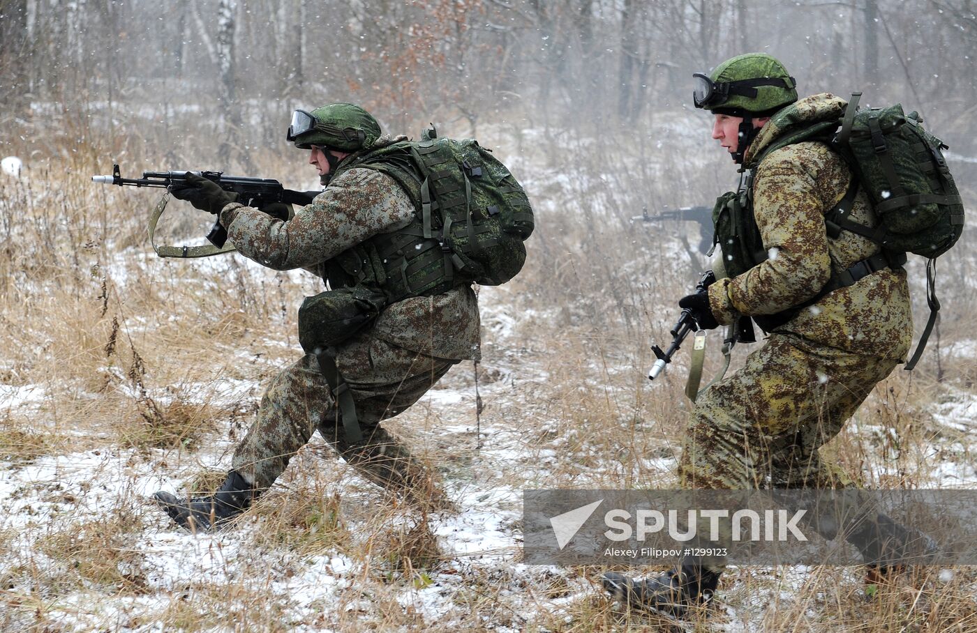 Russian Army troops get new battle suit