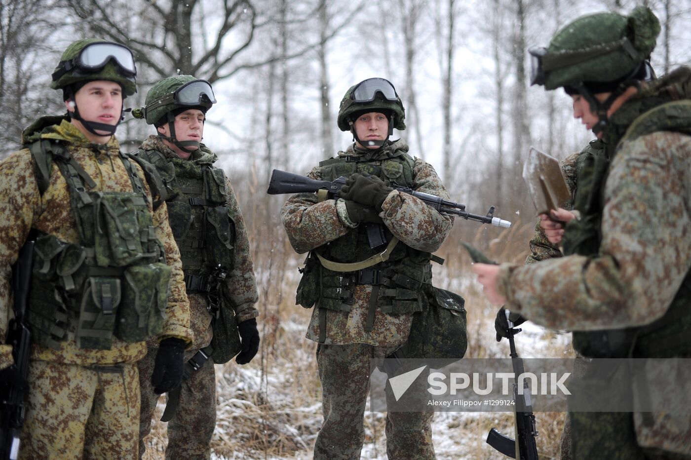 Russian Army troops get new battle suit