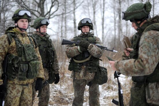 Russian Army troops get new battle suit