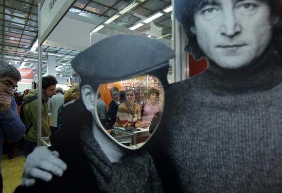 Non/Fiction No14 fair of intellectual literature opens