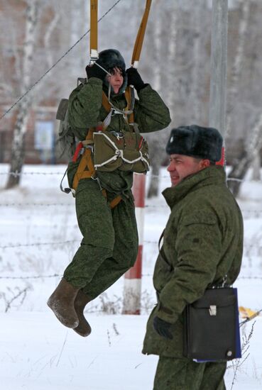 Airborne forces training in Omsk region