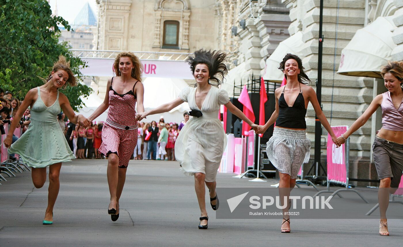 STILETTO SHOE RUNNING RACE