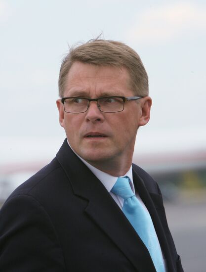 MATTI VANHANEN ARRIVES IN ST. PETERSBURG
