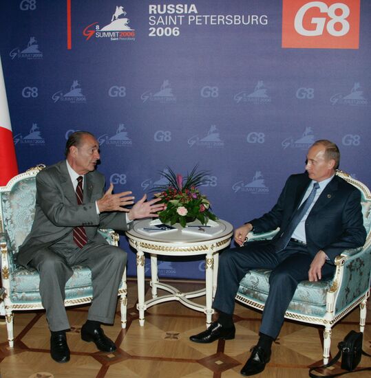 MEETING OF RUSSIAN AND FRENCH PRESIDENTS