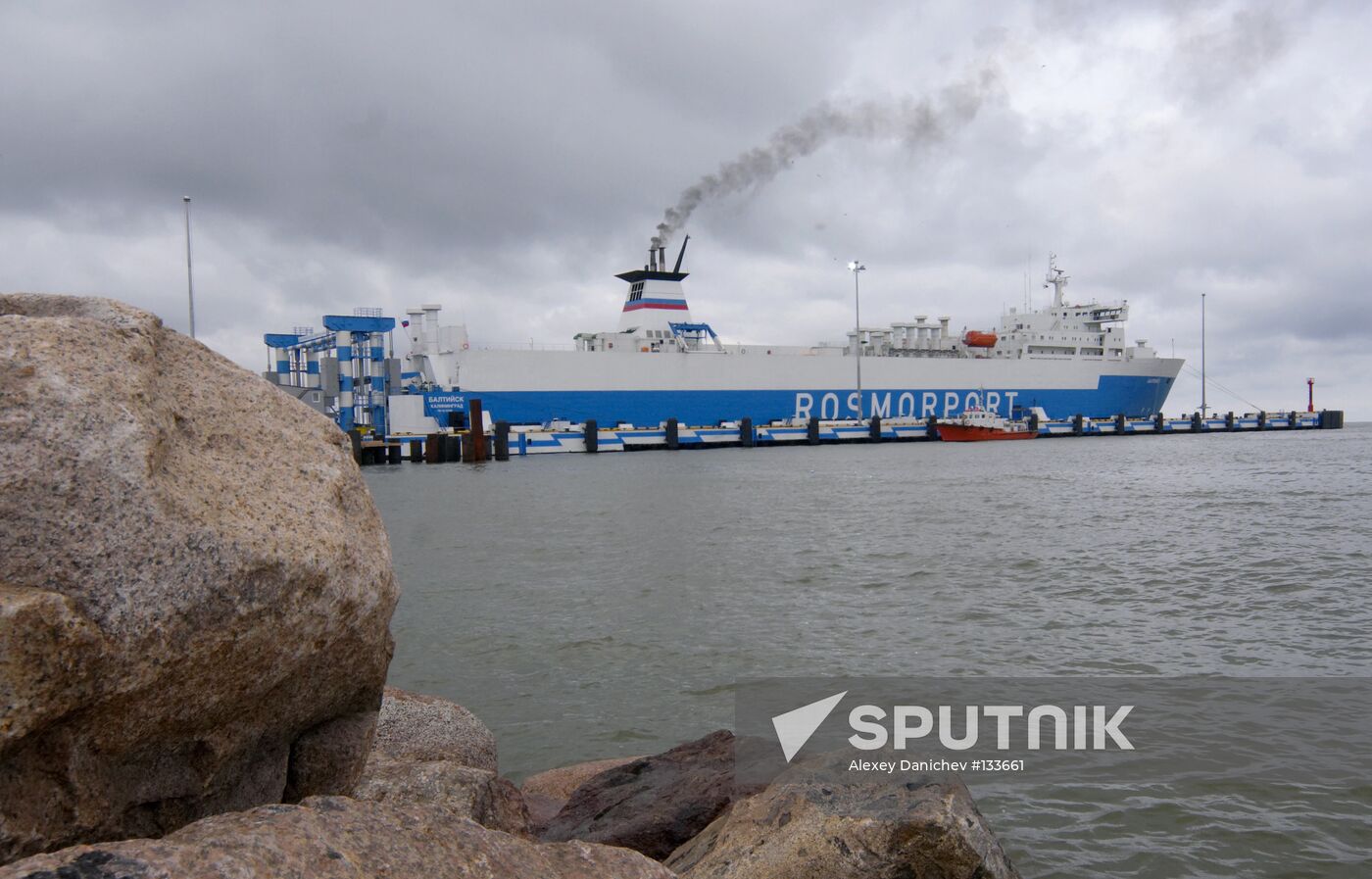 sea port of Ust-Lug