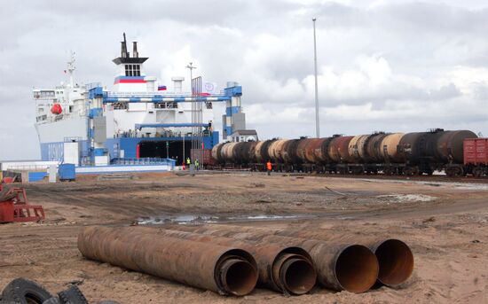 sea port of Ust-Lug