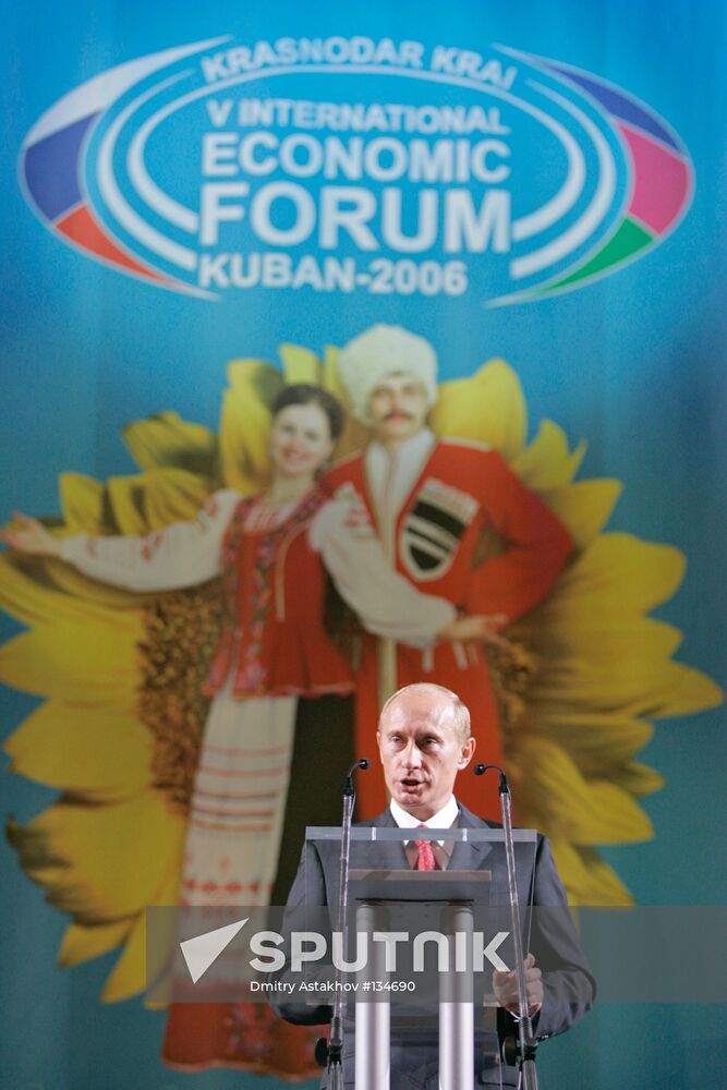 VLADIMIR PUTIN AT FORUM IN SOCHI