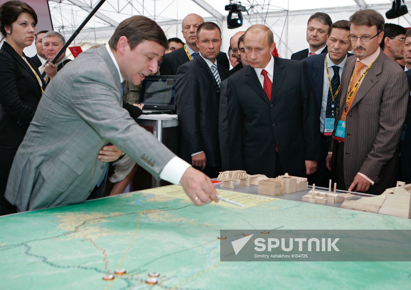 VLADIMIR PUTIN AT FORUM IN SOCHI