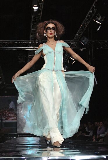 MOSCOW FASHION WEEK