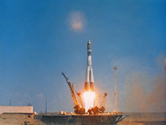 VOSTOK-1 BLAST-OFF