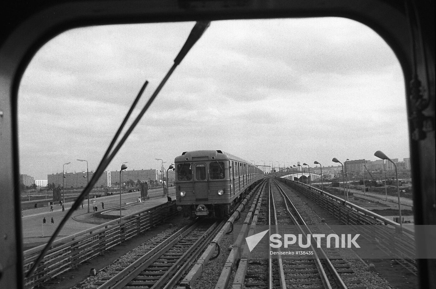 MOSCOW METRO BRIDGE