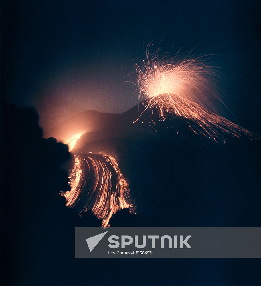 KAMCHATKA VOLCANO ERUPTION
