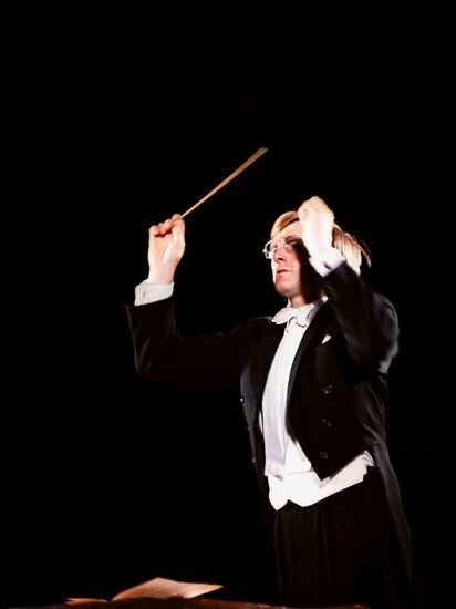 MAXIM SHOSTAKOVICH