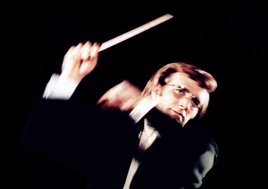 MAXIM SHOSTAKOVICH 