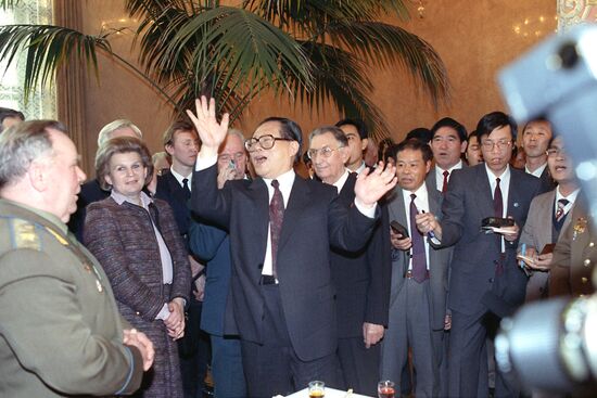 JIANG ZEMIN PUBLIC CHINESE EMBASSY