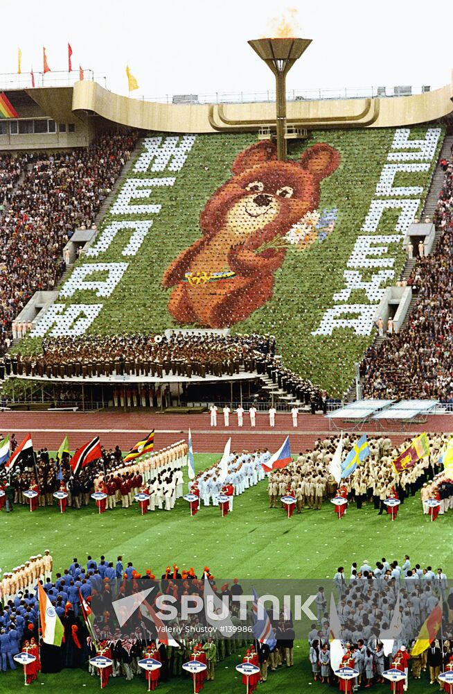 MOSCOW XXII OLIMPICS STADIUM OPENING DELEGATIONS 